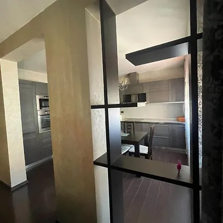 Luxury Centre * Tirana