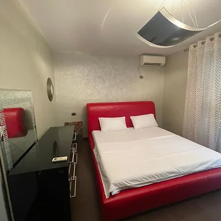 Luxury Centre