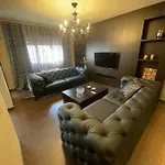 Luxury Centre Тирана