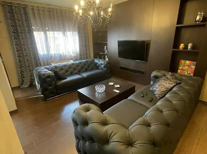 Luxury Centre تيرانا
